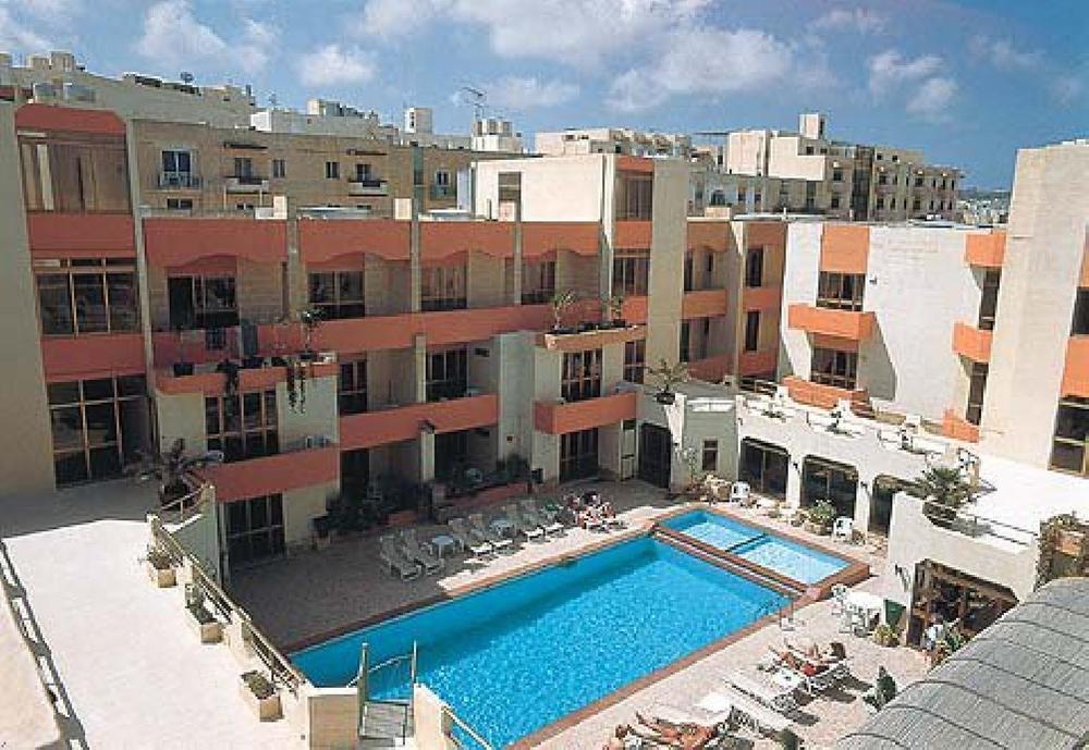 Clover Holiday Complex Аура Экстерьер фото